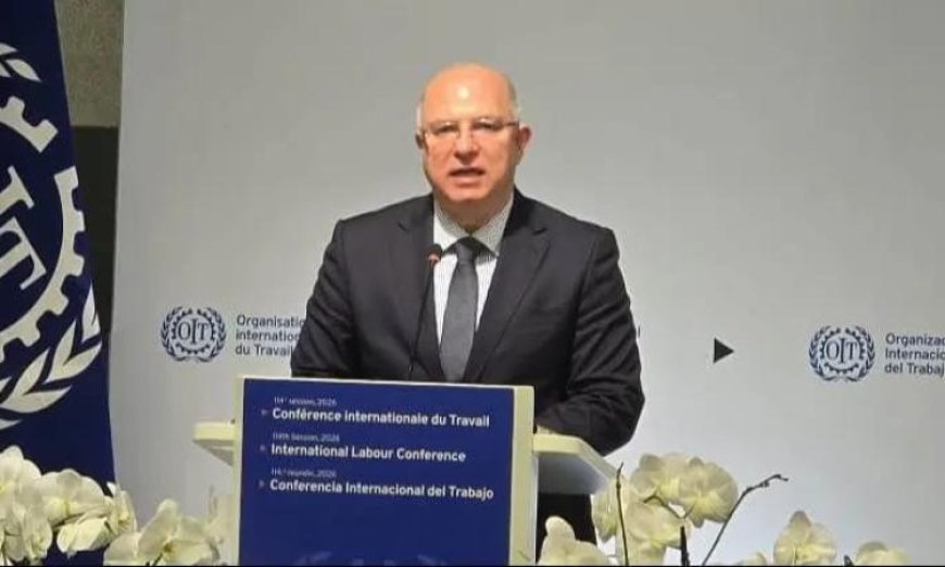 وزير العمل اللبناني يدعو المجتمع الدولي لاتخاذ إجراءات فعالة لدعم بيروت