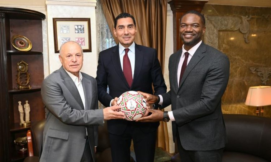جوهر يجتمع بالأمين العام للكاف لمناقشة آخر المستجدات حول مقر الاتحاد
