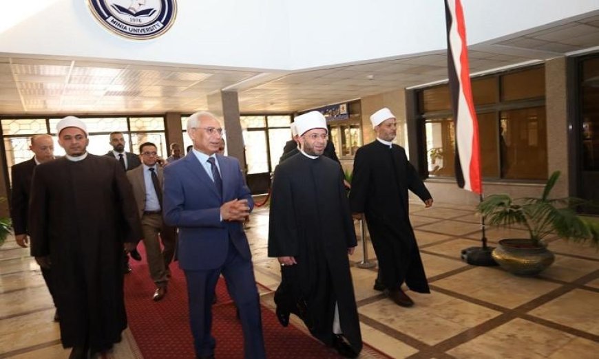 رئيس جامعة المنيا يلتقي وزير الأوقاف لبحث سبل تعزيز التعاون في تدريب الأئمة والدعاة