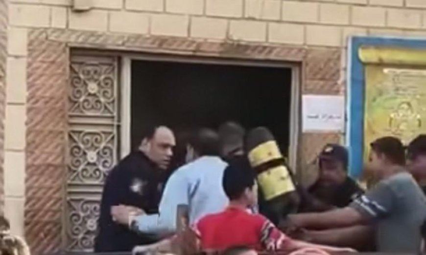 محافظ الفيوم يتفقد آثار حريق عيادة التأمين الصحي بكيمان فارس ويسعى لاحتواء تداعياته