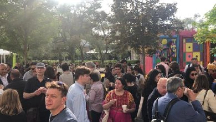 وزيرة الثقافة تودع عبد العزيز مخيون رائد التجربة الفنية الفريدة