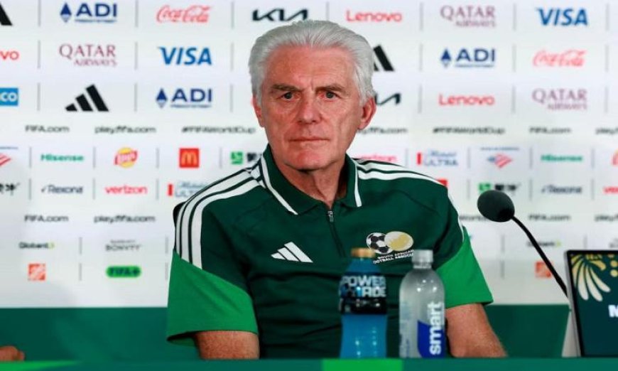 بروس يؤكد استعداد جنوب أفريقيا لمواجهة المكسيك في افتتاح كأس العالم