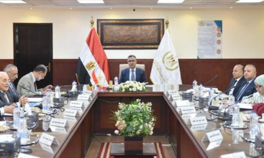 وزير التموين يترأس اجتماع الجمعية العامة للشركة المصرية القابضة للصوامع لتعزيز الاستراتيجية الغذائية