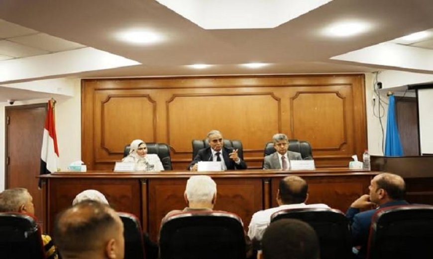 رئيس حماية المستهلك يناقش مع أعضاء الغرفة التجارية استراتيجيات فعالة لضبط الأسواق