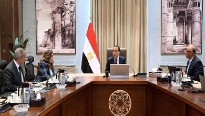 شيخ الأزهر يتكفل بعلاج طالب تايلاندي ويتعهد بتحمل نفقات أسرته خلال رحلة العلاج