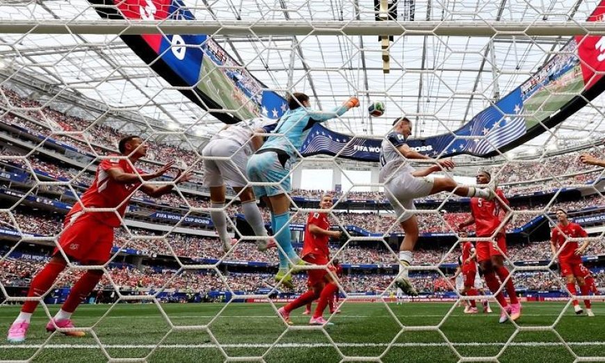 سويسرا تحقق انتصاراً ساحقاً على البوسنة والهرسك 4-1 وتعتلي صدارة مجموعتها في كأس العالم