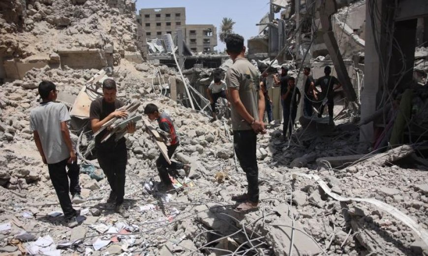 استشهاد أربعة فلسطينيين في قصف شقة سكنية بغزة إثر العدوان الإسرائيلي