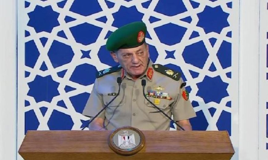 مدير الأكاديمية العسكرية يؤكد أهمية حماية العقول بجانب حماية الحدود