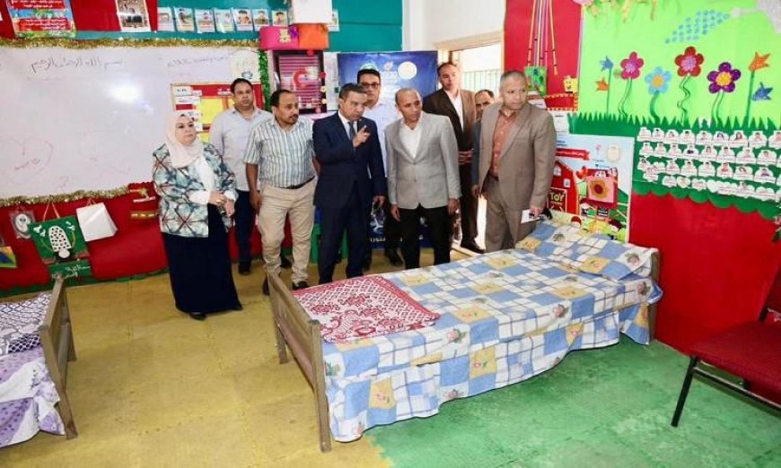 محافظ المنوفية يزور استراحات المراقبين ويطمئن على استعداد لجان امتحانات الثانوية العامة