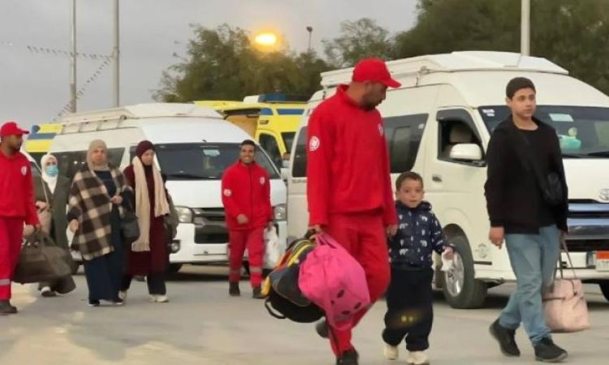 معبر رفح البري يفتح أبوابه لاستقبال عائدين فلسطينيين جدد