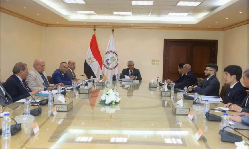 وزير الإنتاج الحربي يتناول توطين التكنولوجيات الدفاعية مع شركة بونجسان الكورية