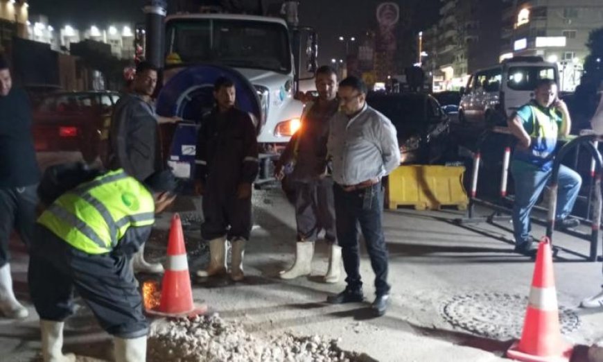 رئيس شركة الصرف الصحي بالقاهرة يزور الموقع لمتابعة هبوط أرضي في شارع مصطفى النحاس