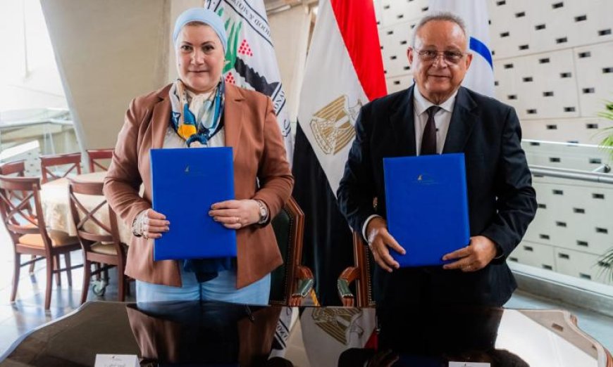 السنباطي تتصدر مائدة مستديرة حول تعزيز رعاية الطفولة والأمومة وتوقع 3 بروتوكولات جديدة