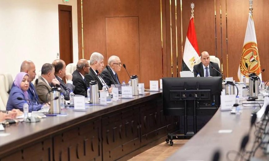 وزير العمل يكشف عن 386.2 مليون جنيه دعم لمشروع تأهيل القوى العاملة من صندوق تمويل التدريب