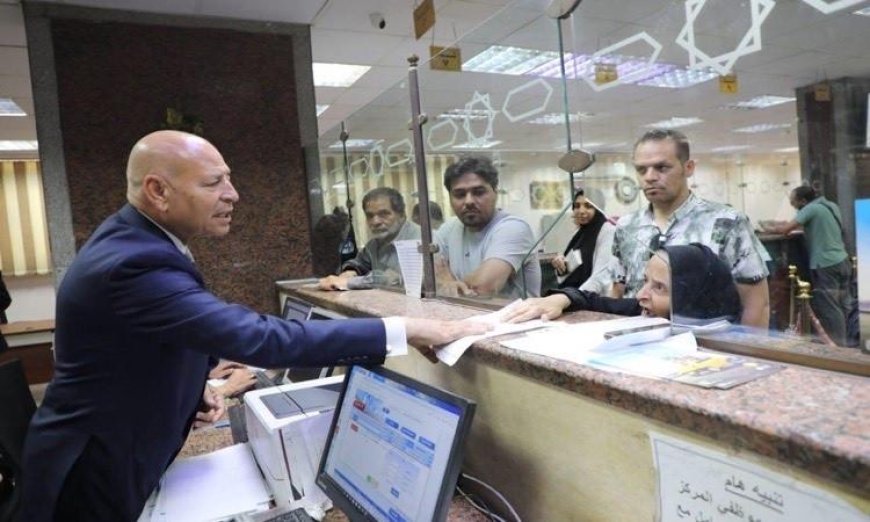 جولة محافظ القاهرة في المركز التكنولوجي لمجمع أحياء شبرا والساحل لتعزيز الخدمات الرقمية