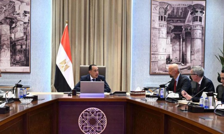 مدبولي يناقش مع سكاتك أهمية المشروعات الحالية في مصر وتقدمها
