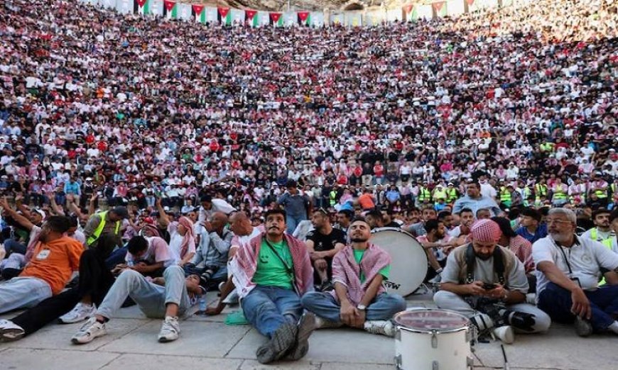 موت شخص وإصابة ثمانية في تدافع خلال مباراة الجزائر بالأردن