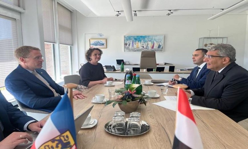 السفير المصري في برلين يتباحث مع مسؤولين ألمان حول فرص الاستثمار الواعدة في مصر