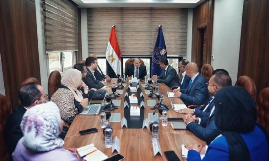 رئيس هيئة الدواء المصرية يرحب بزيارة وفد شركة جلاكسو سميثكلاين مصر لتعزيز التعاون الصحي