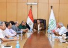 اجتماع سكرتير مساعد الفيوم مع القيادات الإدارية لبحث استراتيجيات العمل وتحسين جودة الخدمات