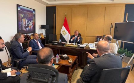 قنديل يتفقد متابعة تنفيذ الأنظمة المميكنة للمعامل المركزية ببدر مع سيمنز هيلثينيرز