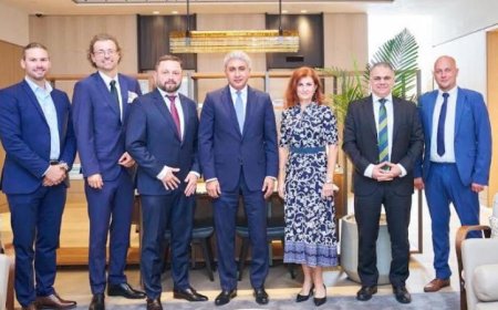 وزير السياحة يعقد اجتماعات شاملة مع مسؤولي شركات السياحة التشيكية لتعزيز التعاون السياحي