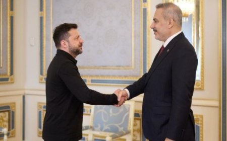 زيلينسكي يكشف عن استعداد تركيا لإطلاق قمة قادة عالمية لإنهاء النزاع