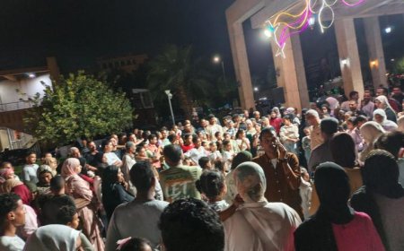 شارع الفن بأسوان يجذب حشوداً جماهيرية ضخمة في فعالياته المستمرة