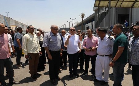 محافظ القاهرة يواصل جهود إعادة الانضباط حول موقف السلام النموذجي الجديد
