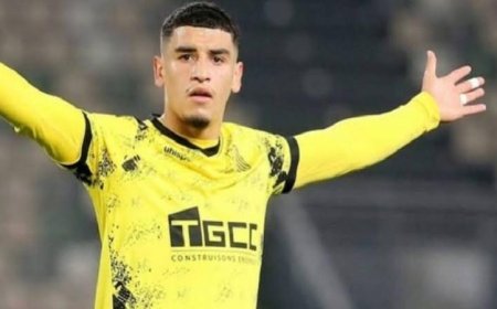 الأهلي يستمر في محادثاته لضم بنجديدة وسط إصرار المغرب الفاسي على الشرط الجزائي