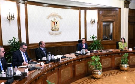 رئيس الوزراء يراقب تطورات سداد مستحقات هيئة المجتمعات العمرانية الجديدة