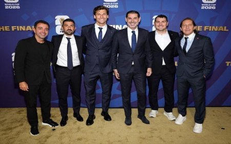 أساطير كرة القدم العالمية تتجمع في نهائي كأس العالم