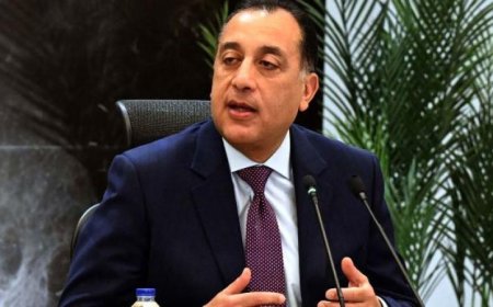 رئيس الوزراء يحتفل مع الرئيس السيسي بالذكرى الرابعة والسبعين لثورة 23 يوليو
