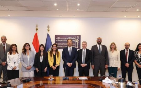 وزير الاتصالات يكشف عن توفر أكثر من 270 خدمة حكومية رقمية على منصة مصر الرقمية