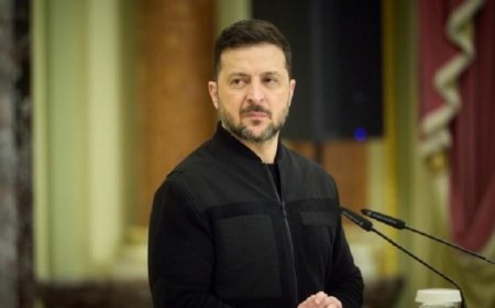 زيلينسكي يتخذ قرارًا جريئًا بإقالة قائد الجيش الأوكراني