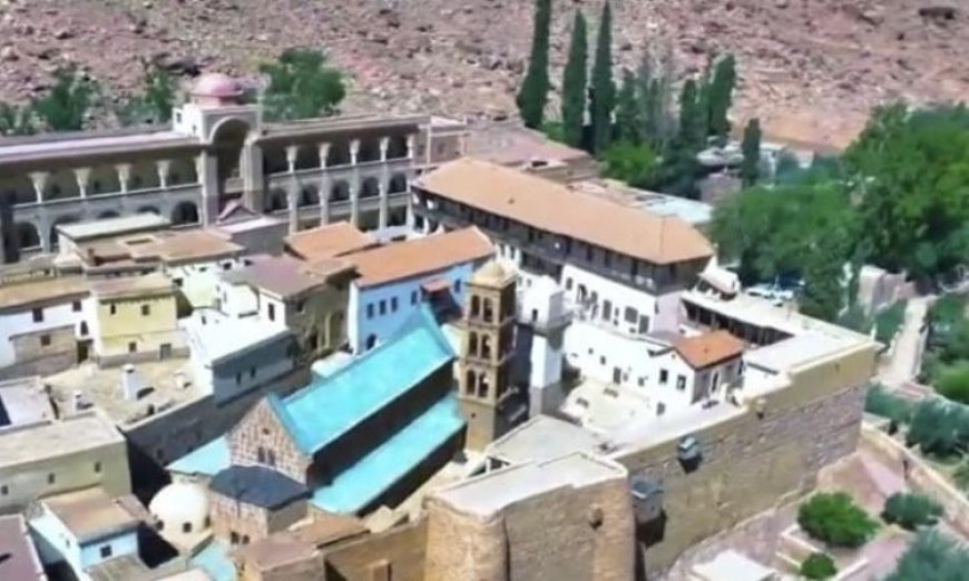 وفد شبابي يستكشف دير سانت كاترين والتجلي الأعظم ضمن مبادرة جيل جديد