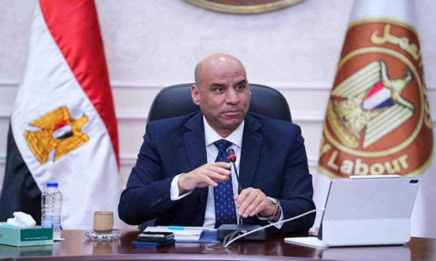 وزير العمل يعلن عن بدء الاختبارات النظرية للمتقدمين على وظائف جديدة في دولة عربية