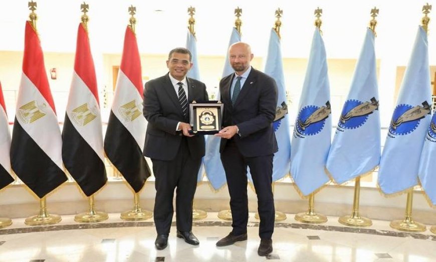 محافظ البحر الأحمر يلتقي السفير النرويجي لتعزيز التحالف الاستثماري الأخضر