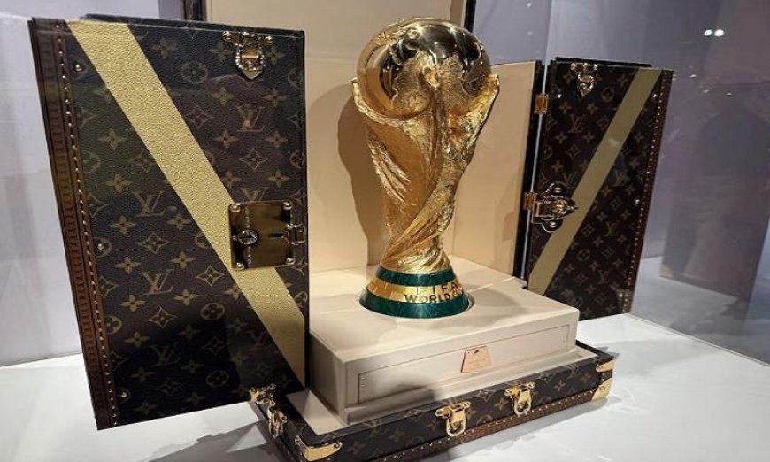 نقل جائزة كأس العالم إلى نيويورك في صندوق فاخر من تصميم لوي فيتون