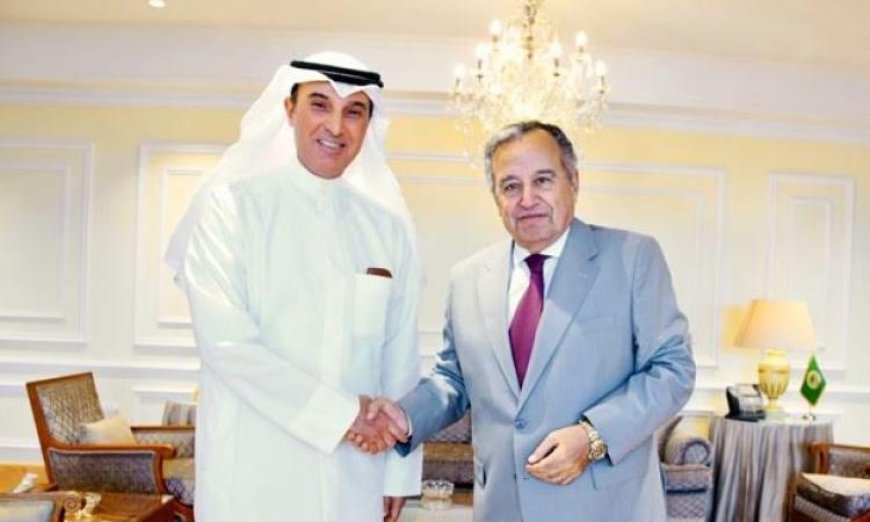 السفير المطيري يعزز العلاقات القوية بين الكويت وجامعة الدول العربية