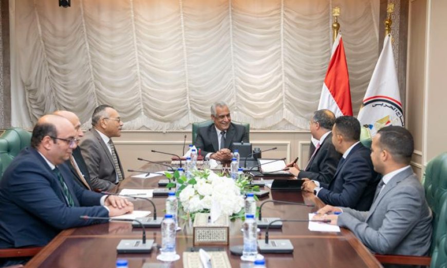 وزير الدولة للإنتاج الحربي يلتقي شركة تاليس لتعزيز توطين تكنولوجيا الاتصالات في مصر