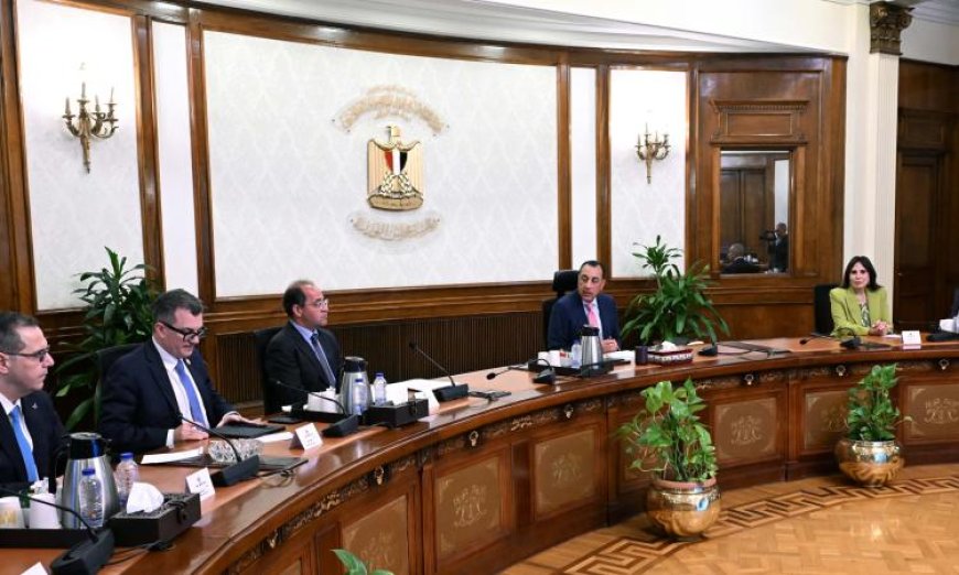رئيس الوزراء يراقب تطورات سداد مستحقات هيئة المجتمعات العمرانية الجديدة