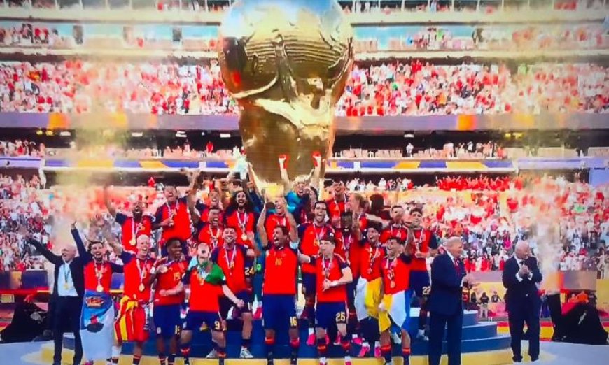 ترامب يسلم كأس العالم لإسبانيا ويعلن تحول أمريكا إلى دولة كرة القدم