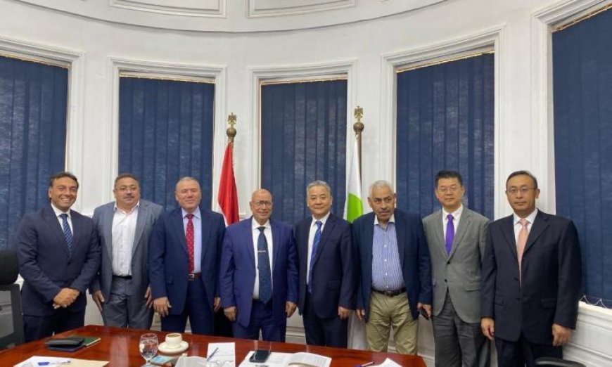 رئيس القابضة للمياه يلتقي برئيس شركة شن شن الصينية لتعزيز فرص التعاون المشترك