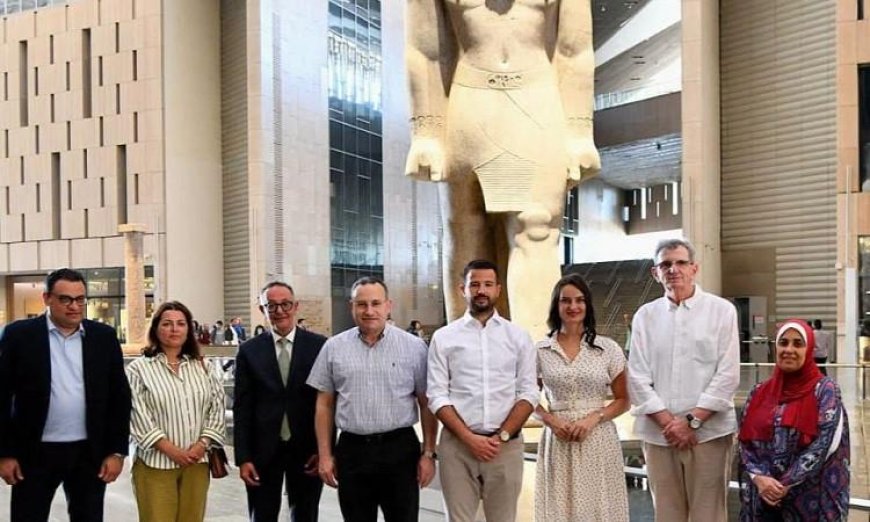 رئيس جمهورية الجبل الأسود وقرينته يستكشفان المتحف المصري الكبير بالصور