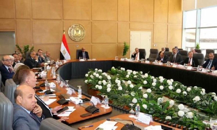وزير الكهرباء يوجه بتشديد الرقابة على تداول الأجهزة غير المطابقة للمواصفات لحماية المستهلك