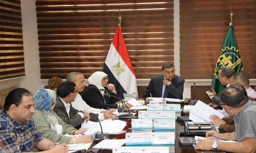 محافظ القليوبية يناقش طلبات المستثمرين ويدعم قرارات تعزيز الاستثمار