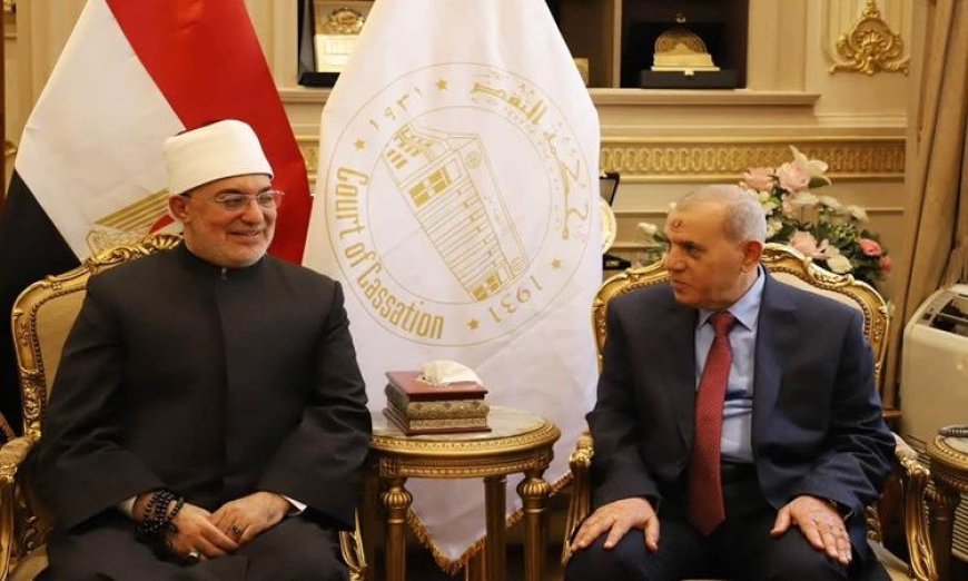 مفتي الجمهورية يهنئ رئيس محكمة النقض بعد تعيينه رسميا في منصبه الجديد