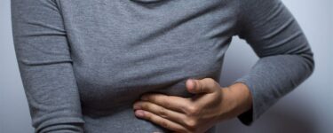 أسباب ألم الثدي في بداية الحمل وكيفية تخفيف هذا الألم