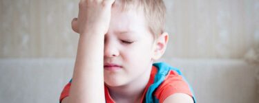 متى يكون صداع الأطفال خطيرا وما هي أعراضه وأسبابه وطرق علاجه